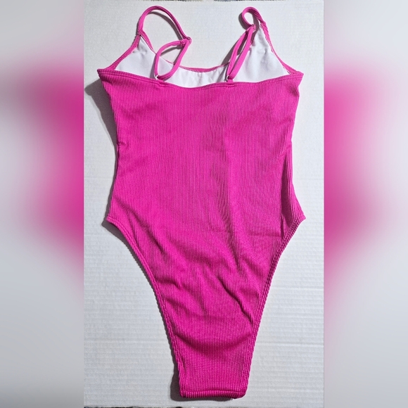⭐️3/$15 Hot Pink High Hip 1 Piece Ribbed Swimsuit Womens Small NWOT - Picture 2 of 7